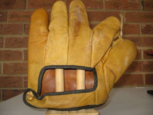 Mike Cvengros Wilson 8090 Back